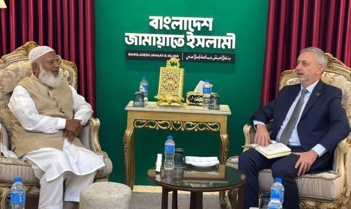 জামায়াত আমিরের সঙ্গে ইইউ’র রাষ্ট্রদূত মিলারের সৌজন্য সাক্ষাৎ